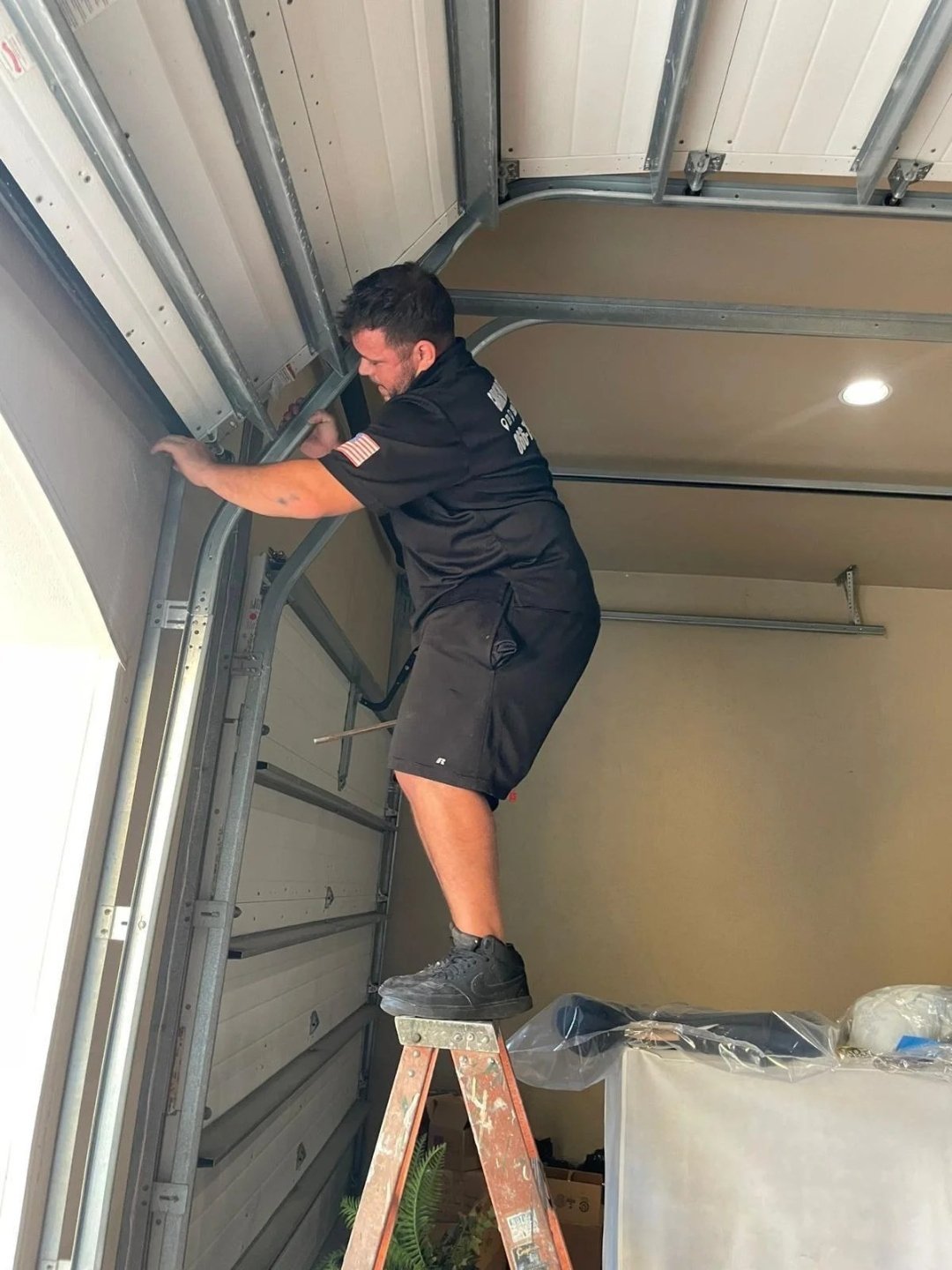 Garage door repair work, gallery photo 10